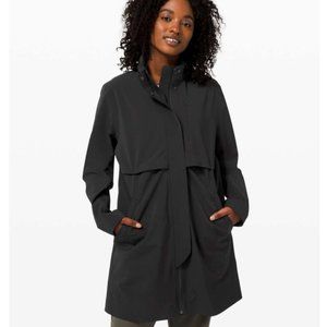 Lululemon City Stroll Raincoat